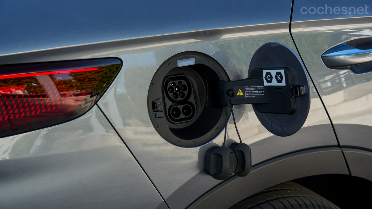 BYD Seal U DM-i: Probamos su primer híbrido enchufable | Noticias ...